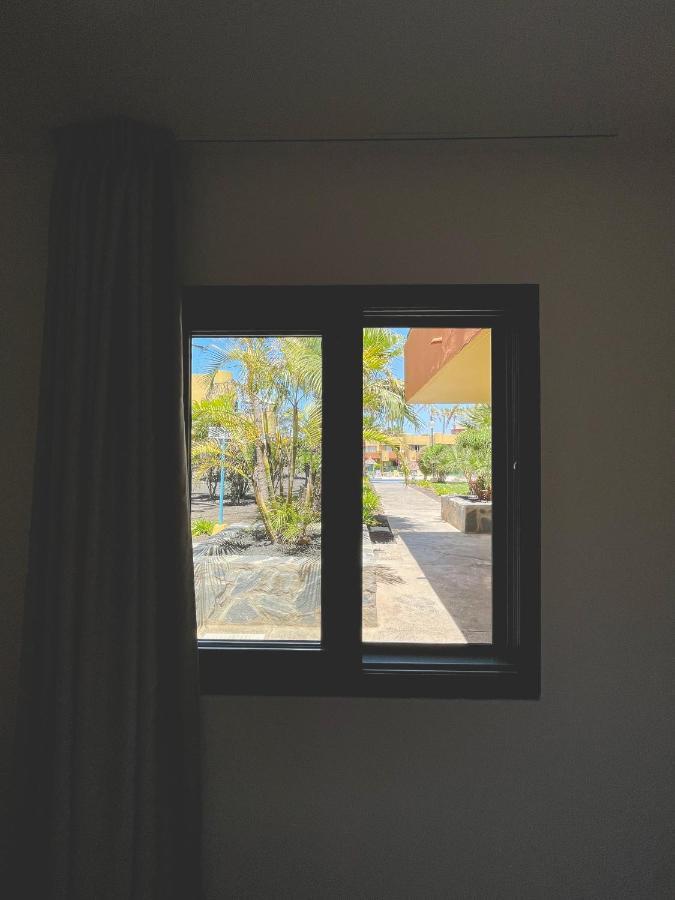 Seaside Apartment Corralejo : A Cozy Holiday Home In A Peaceful Well Located Green Complex 외부 사진