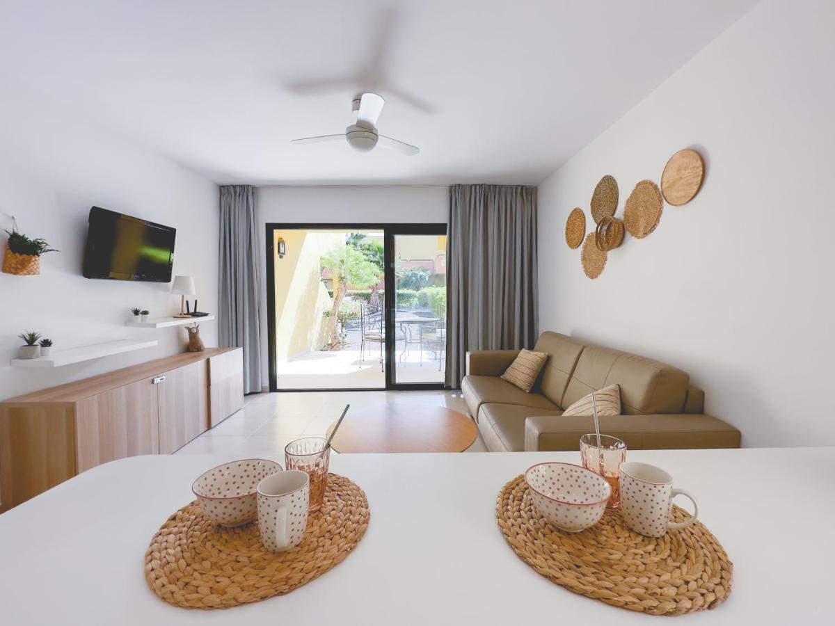 Seaside Apartment Corralejo : A Cozy Holiday Home In A Peaceful Well Located Green Complex 외부 사진