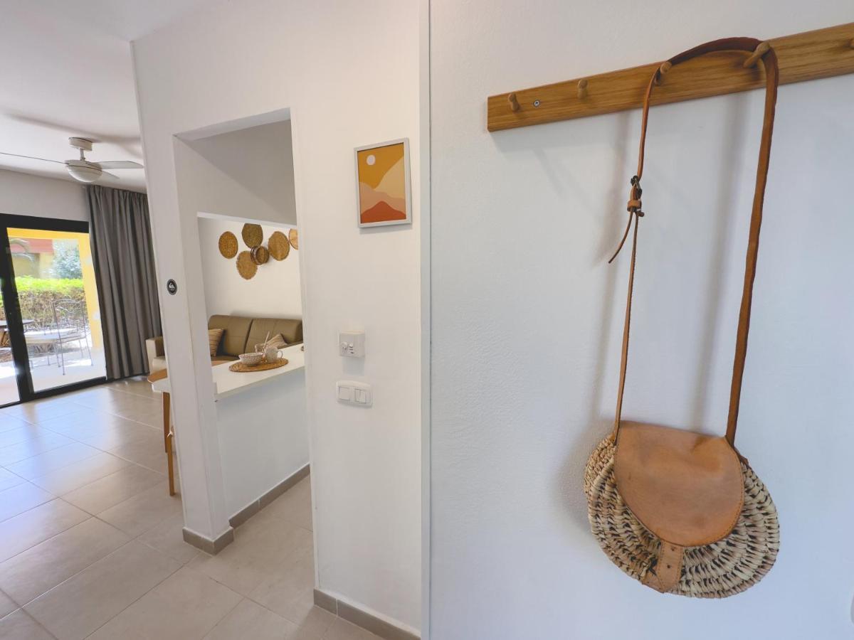 Seaside Apartment Corralejo : A Cozy Holiday Home In A Peaceful Well Located Green Complex 외부 사진