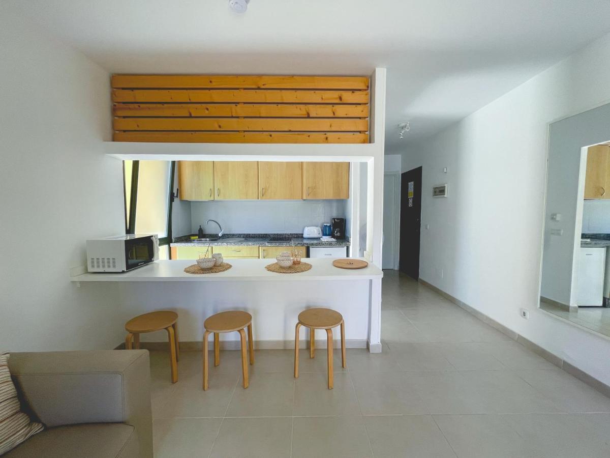 Seaside Apartment Corralejo : A Cozy Holiday Home In A Peaceful Well Located Green Complex 외부 사진