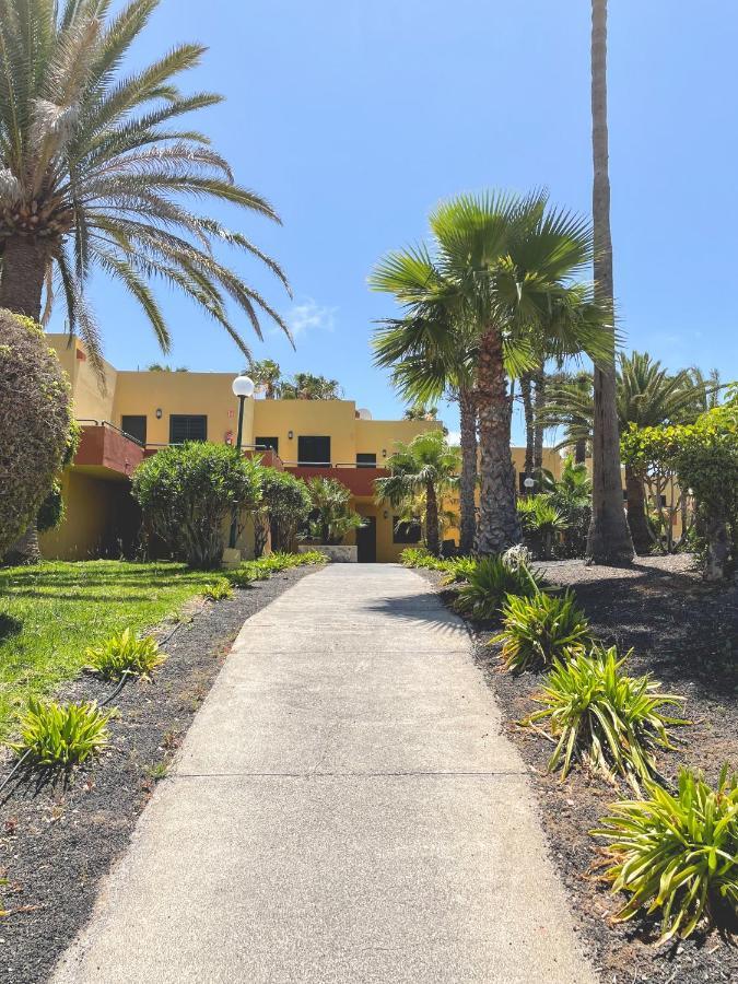 Seaside Apartment Corralejo : A Cozy Holiday Home In A Peaceful Well Located Green Complex 외부 사진